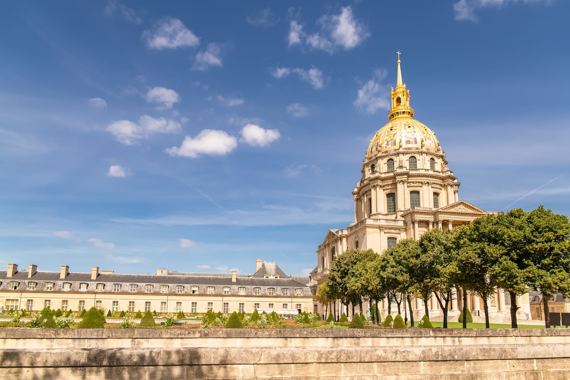Les invalides depuis la Seine