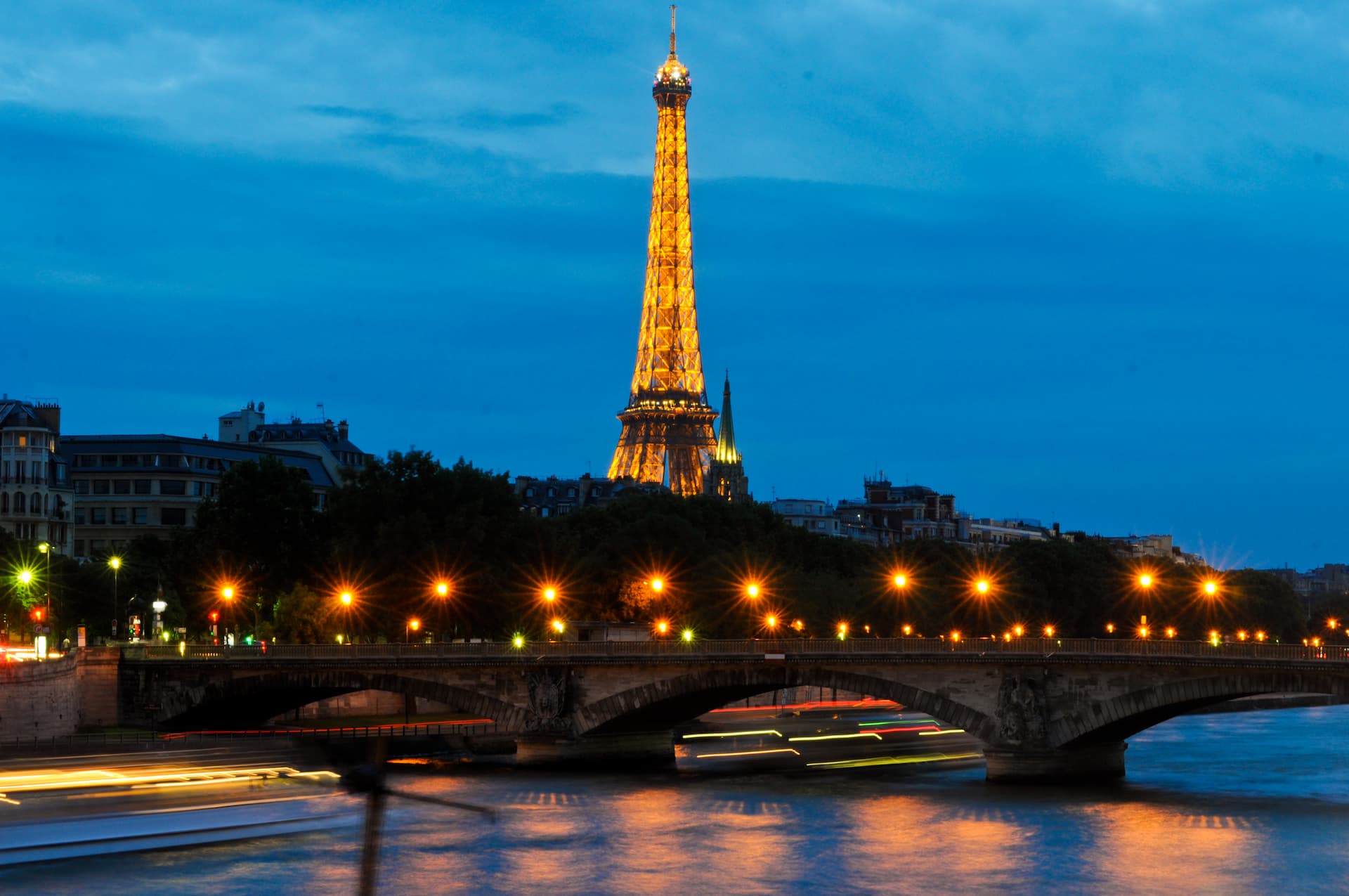 Tour Eiffel depuis la Seine